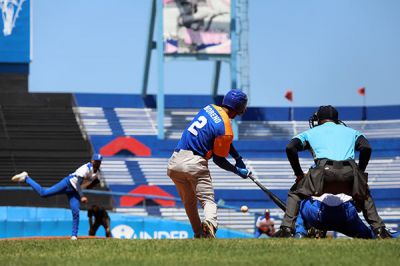 Sancti Spritus avanza a playoffs en bisbol cubano.
