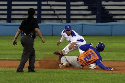 Sancti Spritus corta racha ganadora de Pinar del Rio en 63 SNB