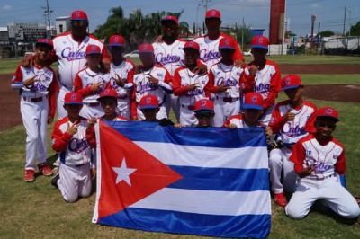 Santa Clara avanza a semifinales en la Serie Latinoamericana de Pequeas Ligas con nocaut sobre Chile.