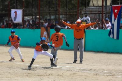 Santa Clara: monarca en Pequeas Ligas del Beisbol en Cuba.