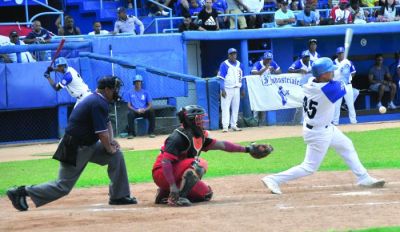 Santiago vs. Industriales: rivalidad y sabor a clsico.