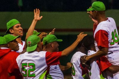 Semifinal Las Tunas vs. Industriales: La remontada es cosa de Leadores.