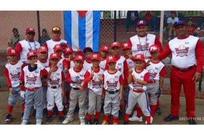 Semifinales de Copa de Pequeñas Ligas 7-8 años: Mayabeque-La Habana y Granma-Sancti Spíritus.