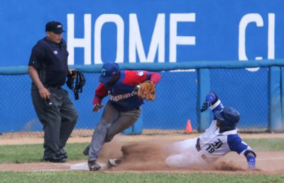 La Serie de Beisbol se mira por dentro.