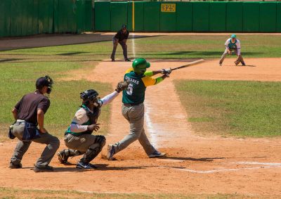 Serie de Bisbol Sub23 en Cuba. Ni tanta bulla, ni tanta pelota.