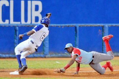 Serie Nacional de Bisbol. Sprint a la hora cero