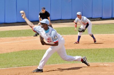 Tigres dejaron tendidos a Leones