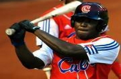 Tope de bisbol Cuba vs. USA. Cubanos ganan en postrimeras de juego.