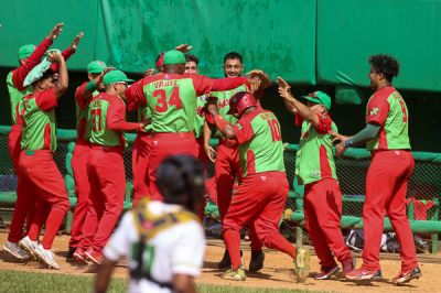 Las Tunas derrota a Pinar del Rio y pone la final a su favor 2-0.