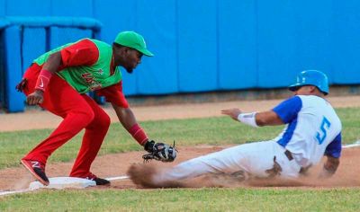 Las Tunas sufre barrida por primera vez en Serie Nacional de Bisbol.