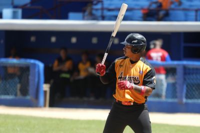 Azucareros de Villa Clara aplastan a Camag�ey y se acercan a la postemporada.