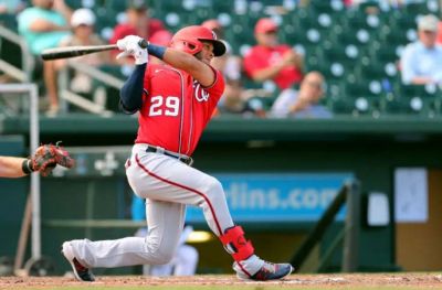 Yadiel Hernndez, rcord especial de MLB y Pito Abreu da HR.