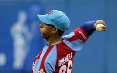 Ynder blanquea a Cachorros en debut de Tigres en el Cepero