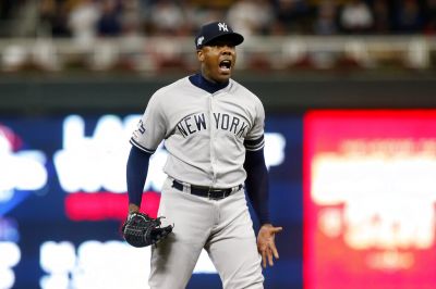 Yankees eliminan a Indios, Chapman se lleva el triunfo.