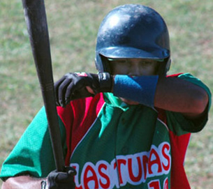 Yordanis Alarcn remolca tres en victoria tunera ante Industriales