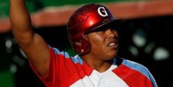 Yordanis Samn llega a mil hits en victoria de Granma