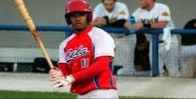 Yosvani Alarcn: mejor bateador de Cuba en la gira por Canad y EE.UU.