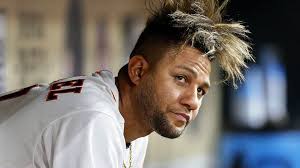 Yuli Gurriel revela las razones para escapar de Cuba.